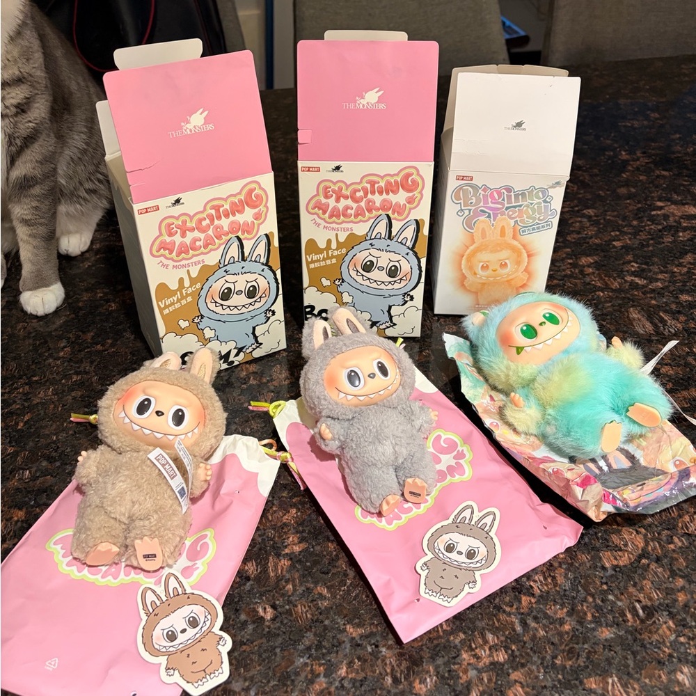 Labubu x3 - Picture 3 of 3